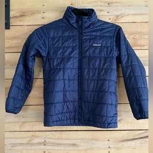 Patagonia boys jacket. Navy. Size small